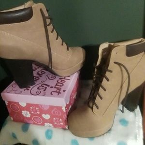 Charlotte Ross high heal boots